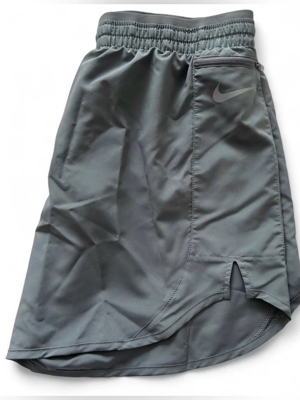 Nike Women's Grey Runners Dry-Fit Shorts with Zip Pocket